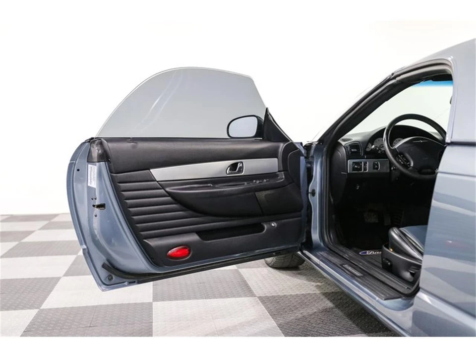 2005 Ford Thunderbird 11th Gen - Image 17 of 31