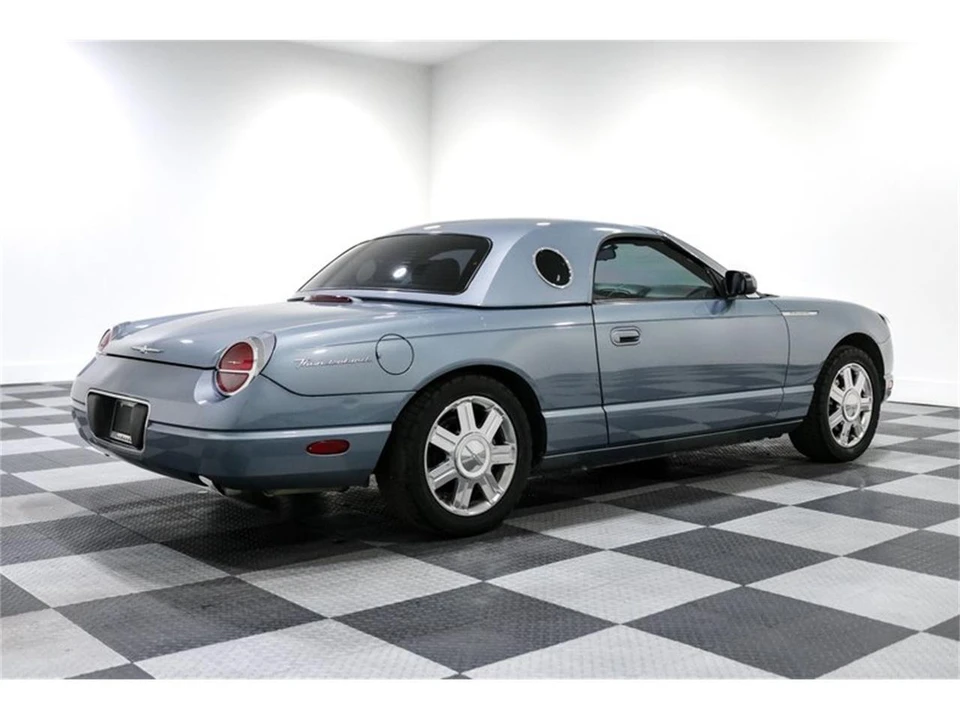 2005 Ford Thunderbird 11th Gen - Image 15 of 31
