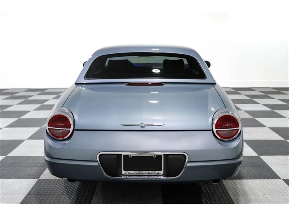 2005 Ford Thunderbird 11th Gen - Image 12 of 31