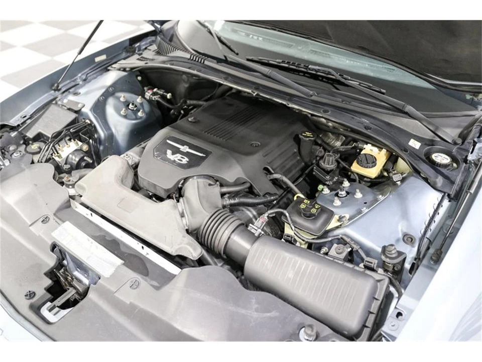2005 Ford Thunderbird 11th Gen - Image 25 of 31