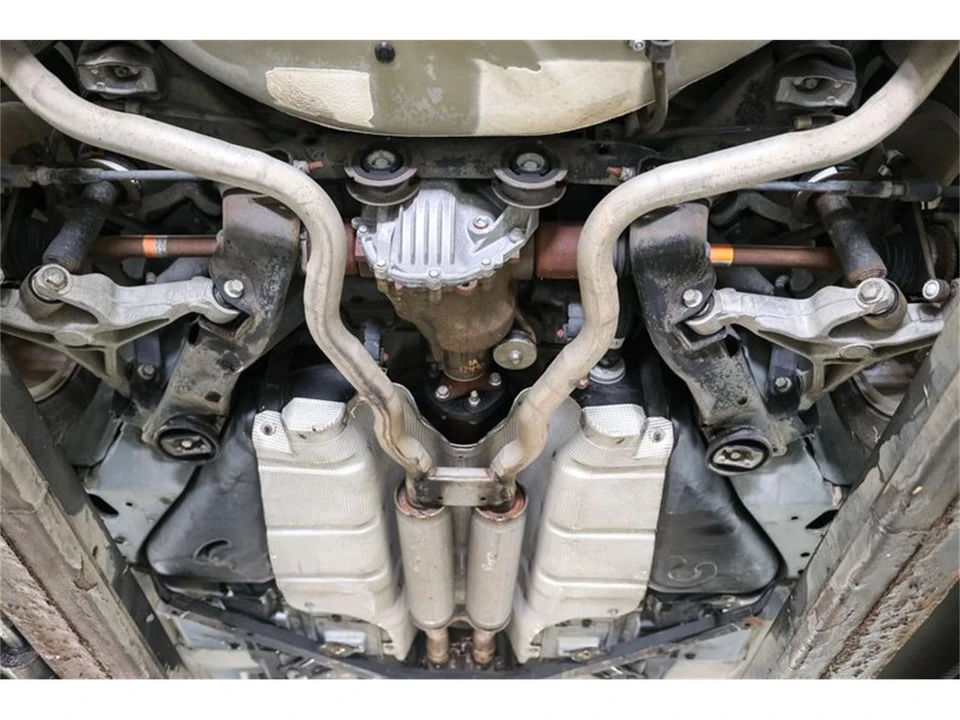 2005 Ford Thunderbird 11th Gen - Image 29 of 31