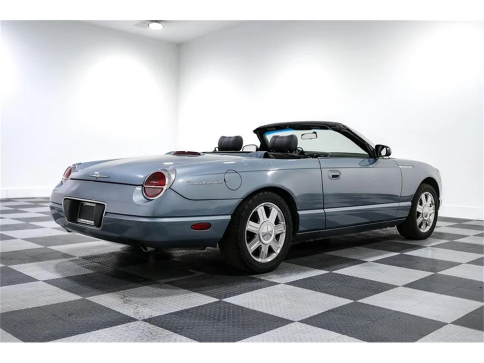 2005 Ford Thunderbird 11th Gen - Image 13 of 31