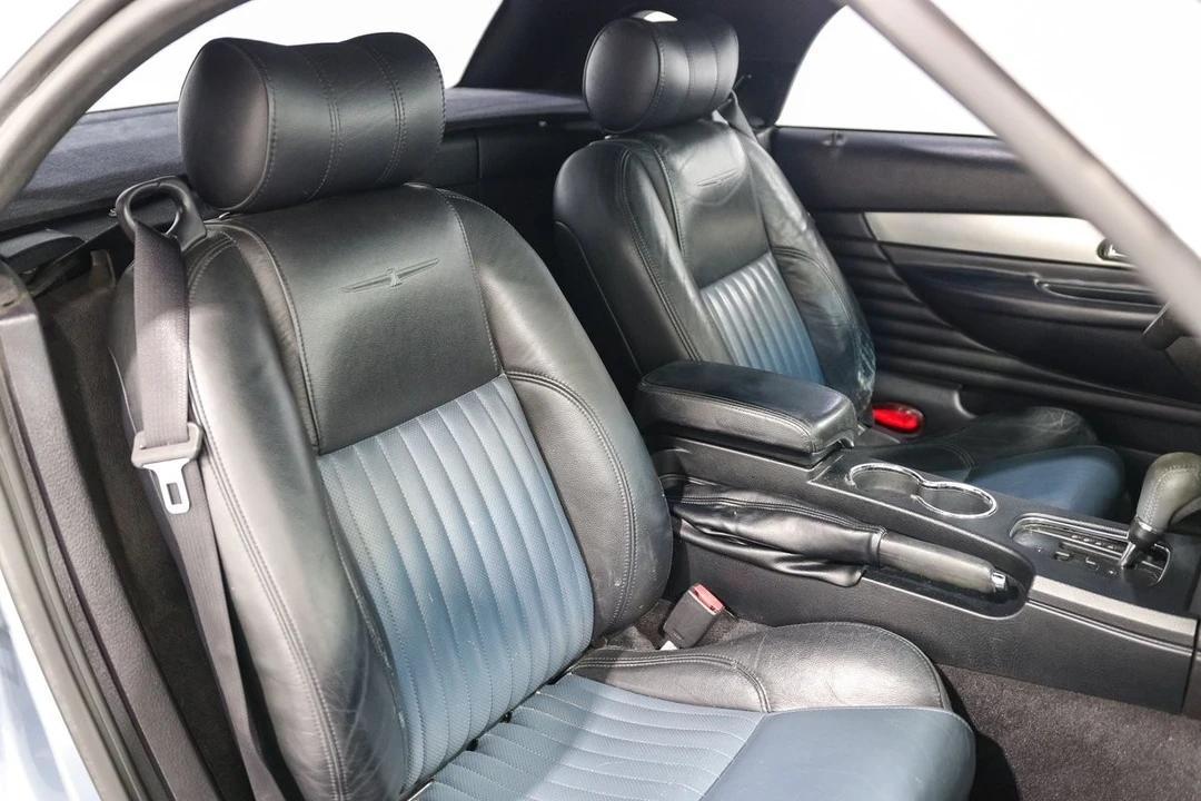 2005 Ford Thunderbird 11th Gen - Image 23 of 31