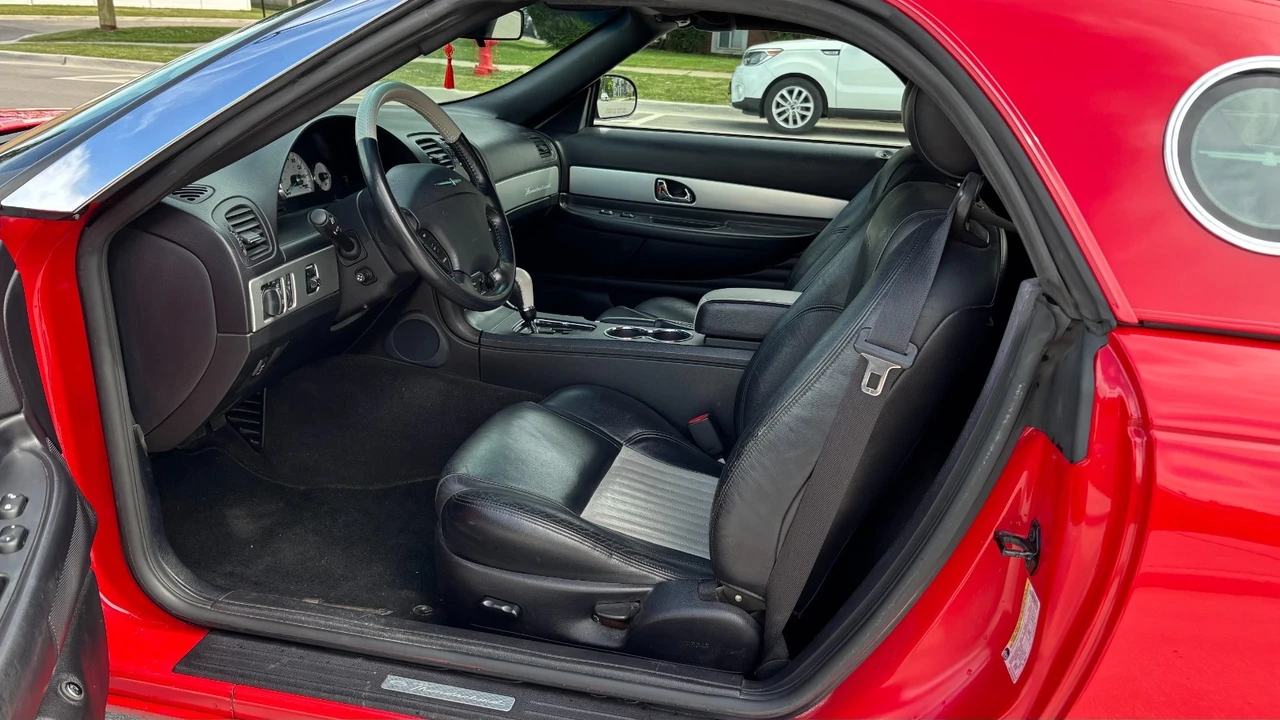 2005 Ford Thunderbird 11th Gen - Image 10 of 26
