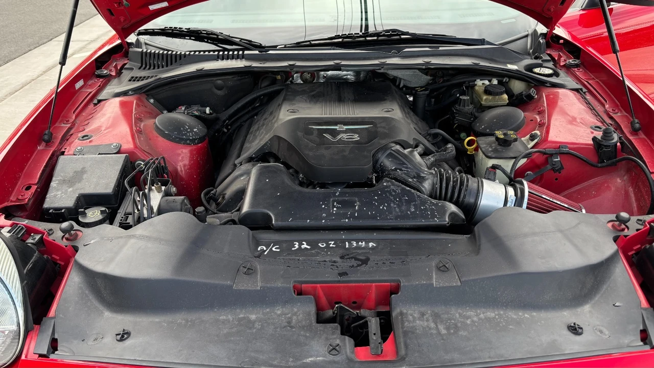 2005 Ford Thunderbird 11th Gen - Image 25 of 26