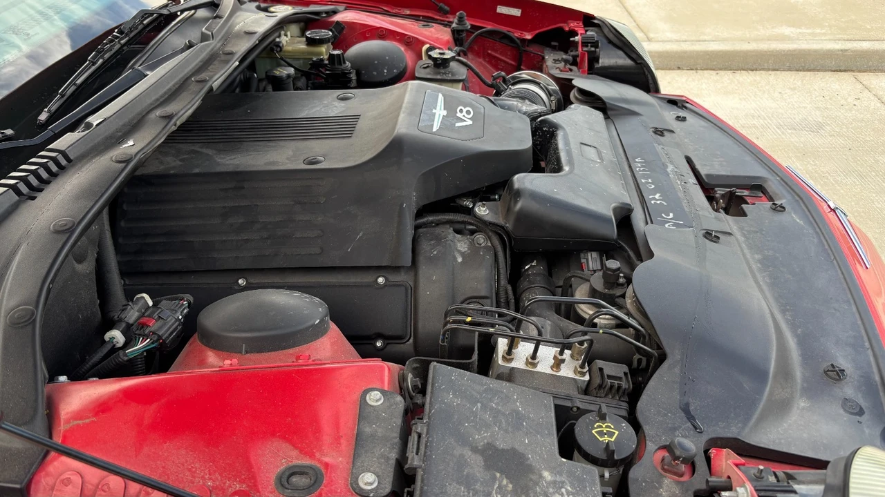 2005 Ford Thunderbird 11th Gen - Image 26 of 26