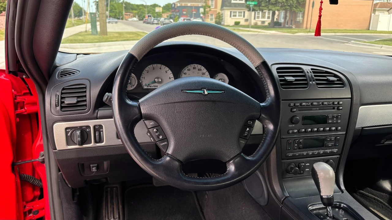 2005 Ford Thunderbird 11th Gen - Image 12 of 26