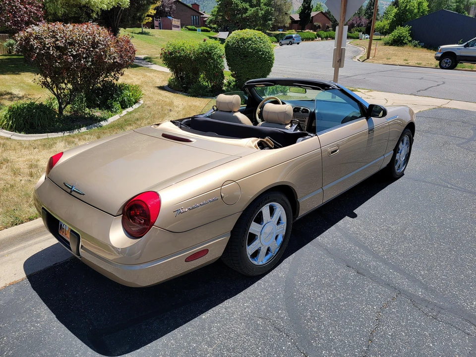 2005 Ford Thunderbird 11th Gen - Image 11 of 14