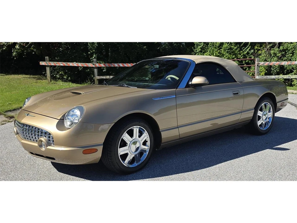 2005 Ford Thunderbird 11th Gen - Image 3 of 31