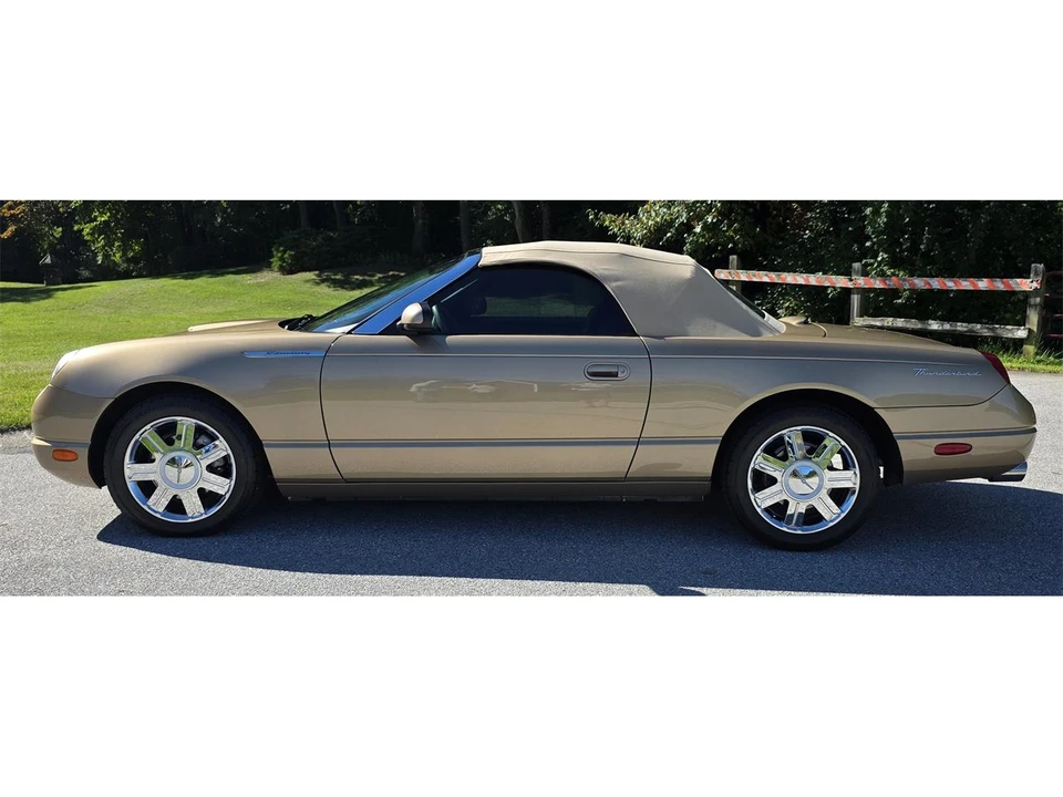 2005 Ford Thunderbird 11th Gen - Image 5 of 31