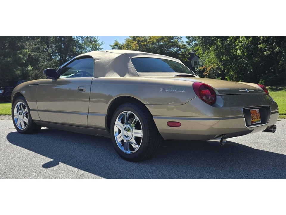 2005 Ford Thunderbird 11th Gen - Image 8 of 31