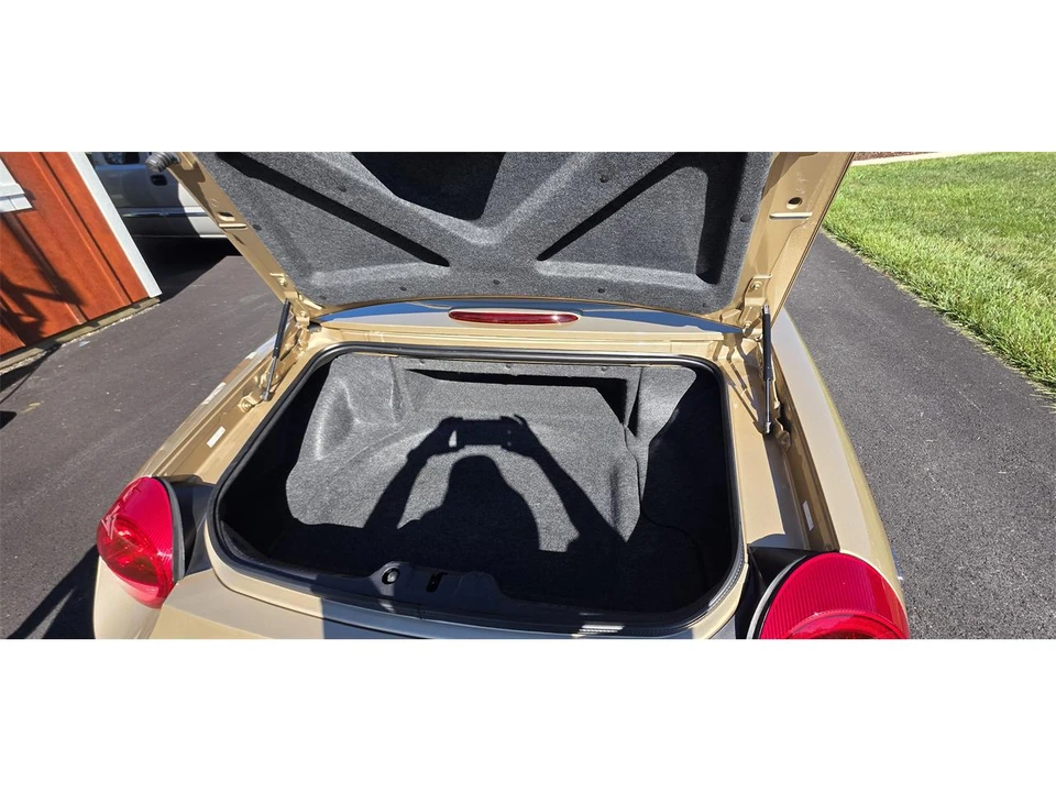 2005 Ford Thunderbird 11th Gen - Image 30 of 31
