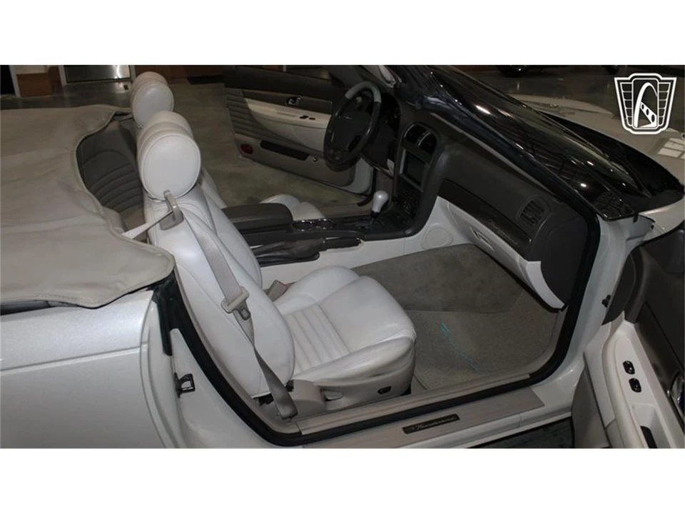 2005 Ford Thunderbird 11th Gen - Image 7 of 31