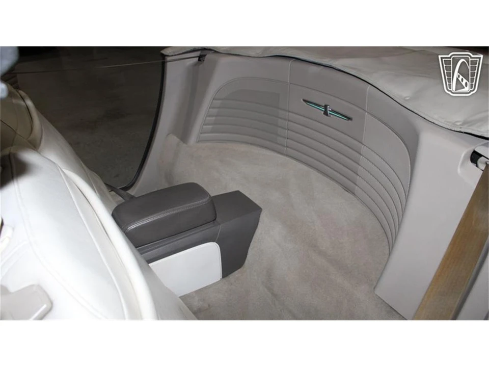 2005 Ford Thunderbird 11th Gen - Image 8 of 31