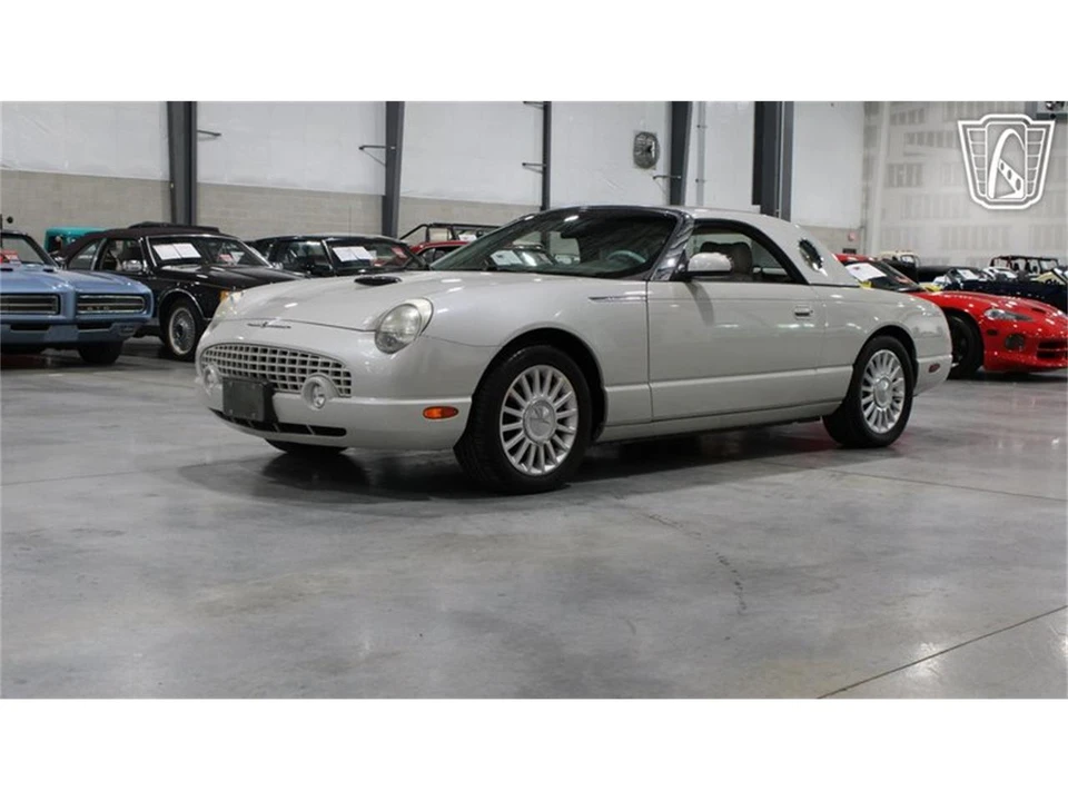 2005 Ford Thunderbird 11th Gen - Image 24 of 31