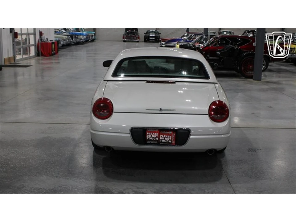 2005 Ford Thunderbird 11th Gen - Image 19 of 31