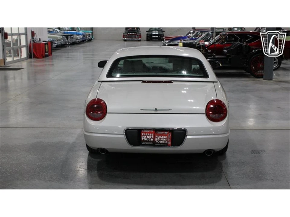 2005 Ford Thunderbird 11th Gen - Image 15 of 31