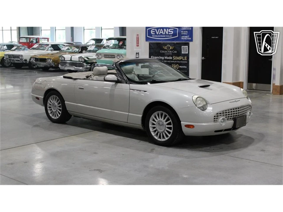 2005 Ford Thunderbird 11th Gen - Image 5 of 31