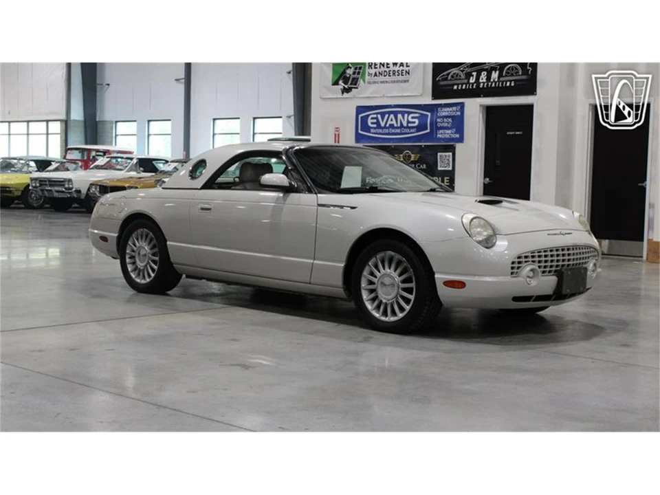 2005 Ford Thunderbird 11th Gen - Image 30 of 31