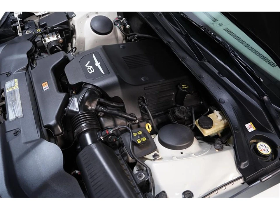 2005 Ford Thunderbird 11th Gen - Image 28 of 31