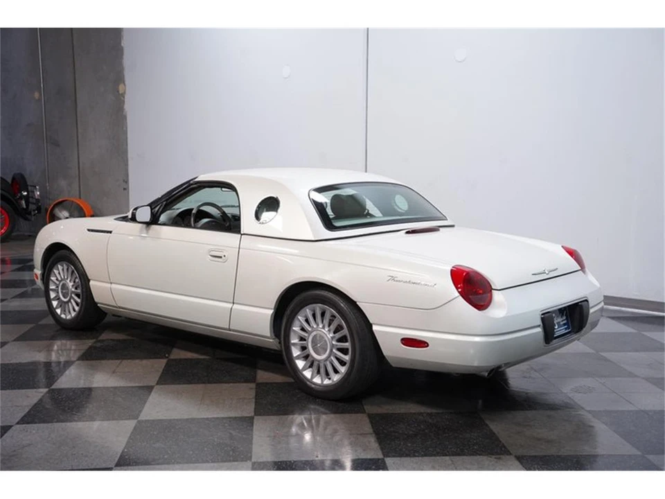 2005 Ford Thunderbird 11th Gen - Image 8 of 31