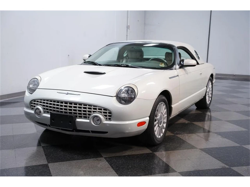 2005 Ford Thunderbird 11th Gen - Image 17 of 31