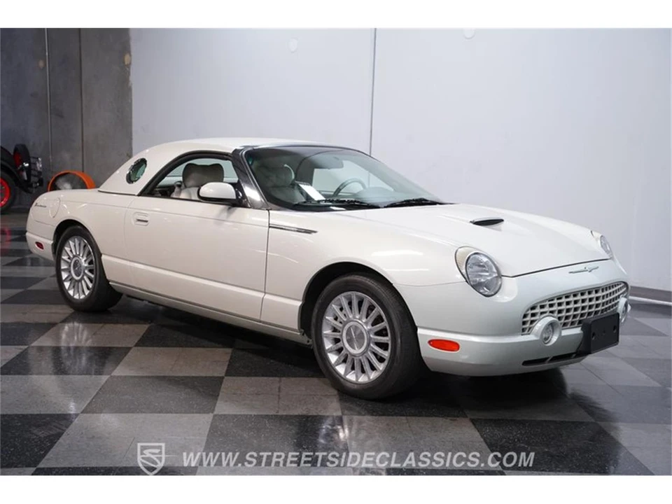 2005 Ford Thunderbird 11th Gen - Image 14 of 31