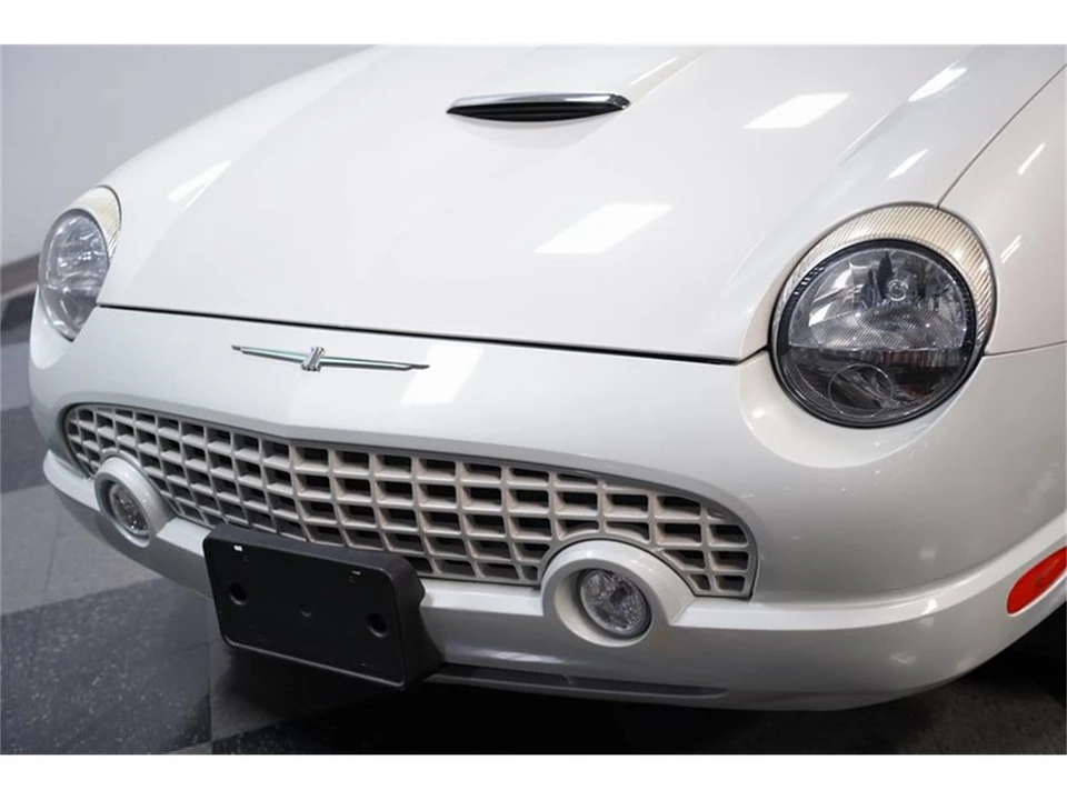 2005 Ford Thunderbird 11th Gen - Image 18 of 31