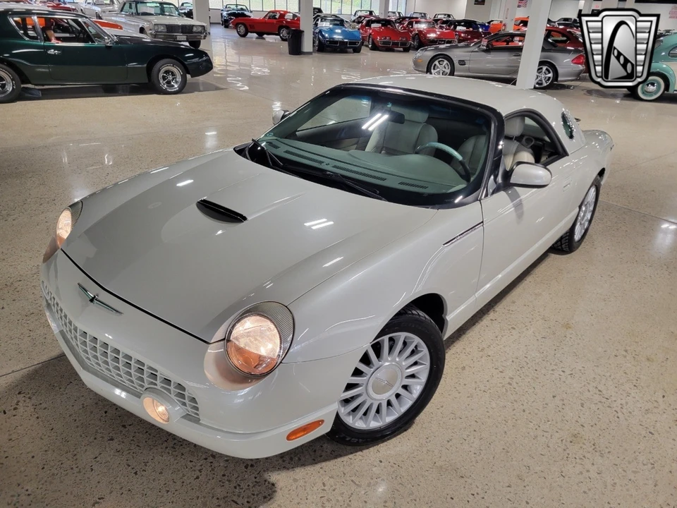 2005 Ford Thunderbird 11th Gen - Image 3 of 12
