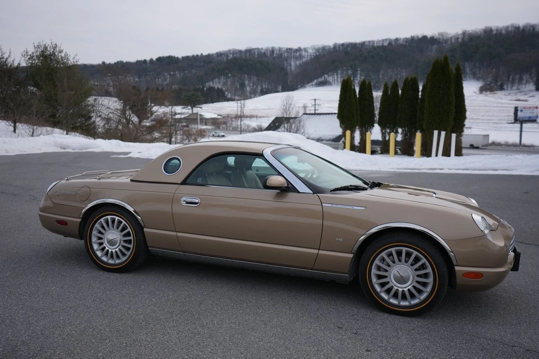 2005 Ford Thunderbird 11th Gen - Image 6 of 21