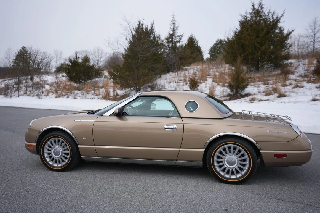 2005 Ford Thunderbird 11th Gen - Image 11 of 21