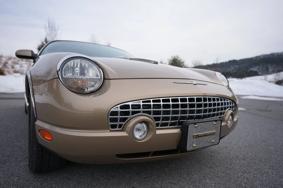 2005 Ford Thunderbird 11th Gen - Image 21 of 21
