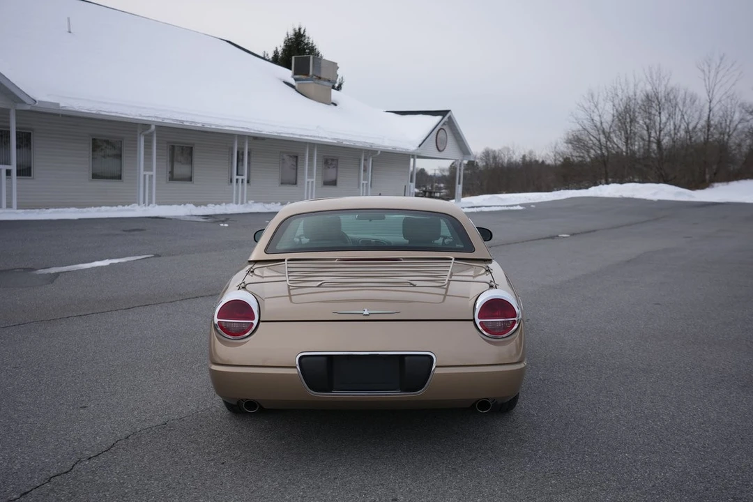 2005 Ford Thunderbird 11th Gen - Image 9 of 21