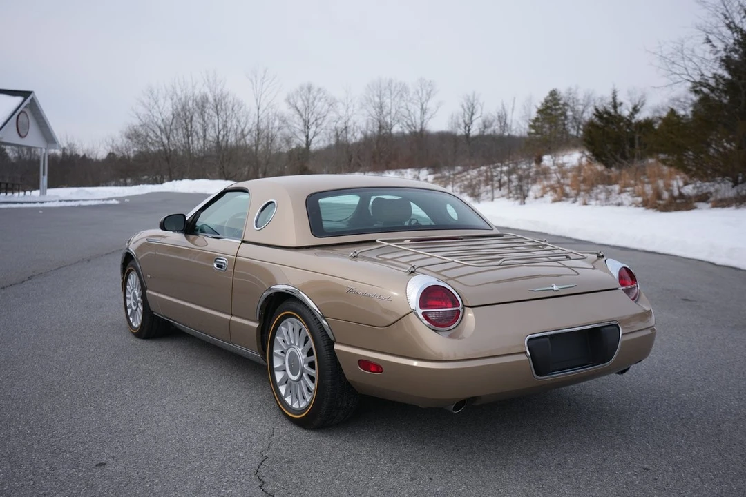 2005 Ford Thunderbird 11th Gen - Image 10 of 21
