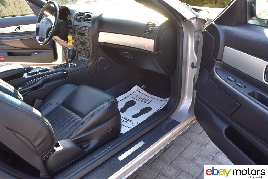 2005 Ford Thunderbird 11th Gen - Image 14 of 23