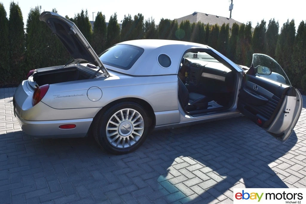 2005 Ford Thunderbird 11th Gen - Image 18 of 23