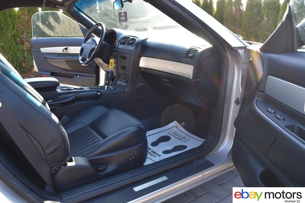 2005 Ford Thunderbird 11th Gen - Image 15 of 23