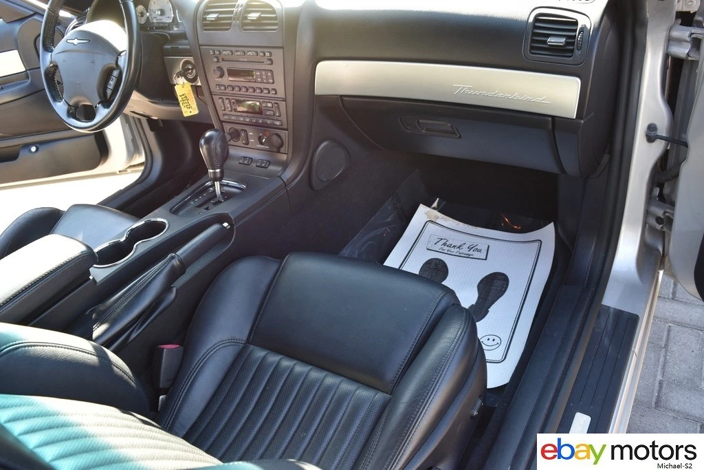 2005 Ford Thunderbird 11th Gen - Image 16 of 23