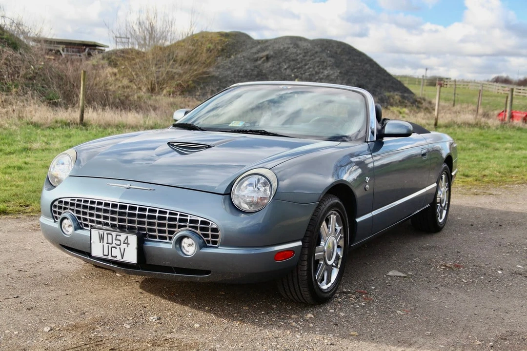 2005 Ford Thunderbird 11th Gen - Image 2 of 30