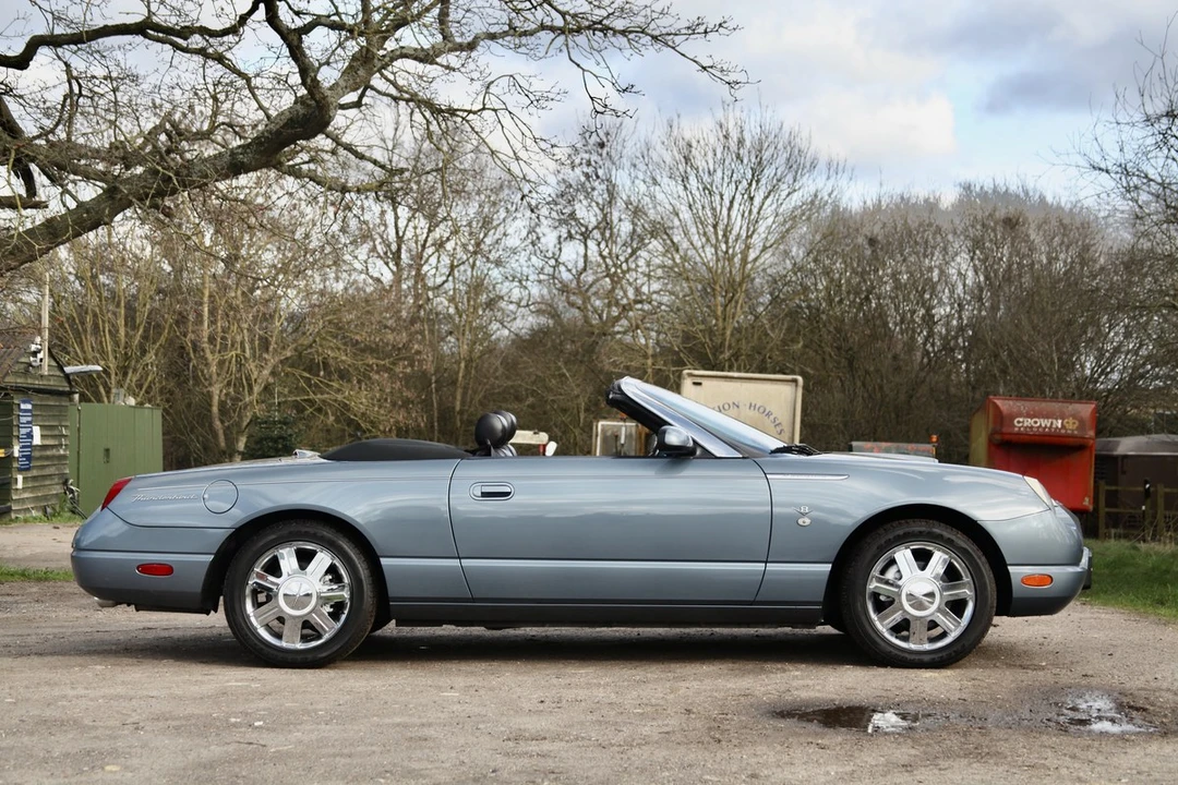 2005 Ford Thunderbird 11th Gen - Image 6 of 30