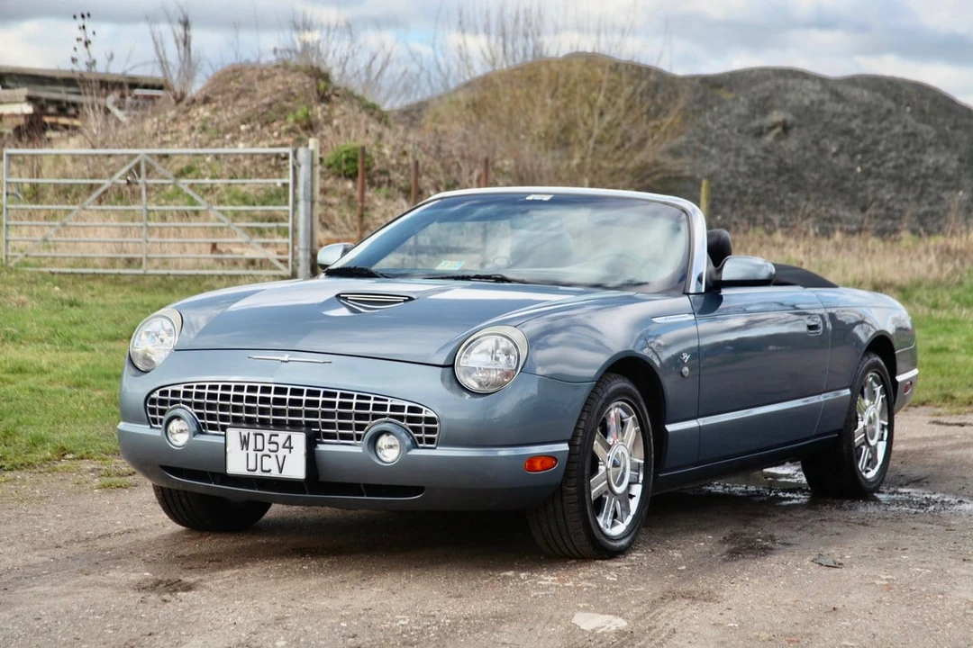 2005 Ford Thunderbird 11th Gen - Image 13 of 30