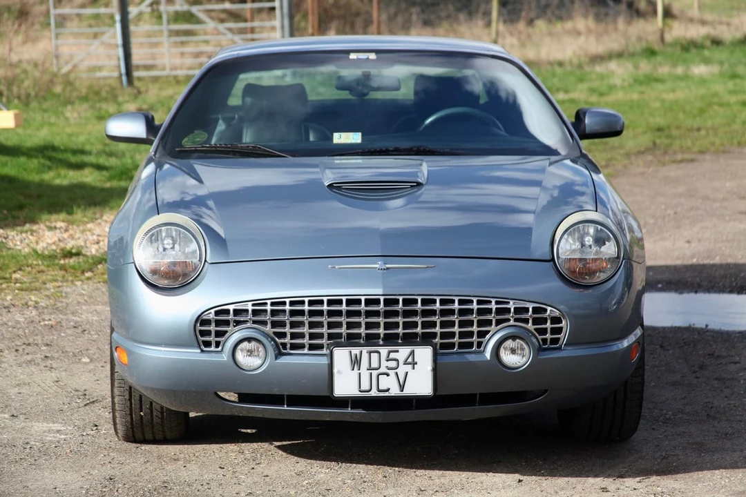 2005 Ford Thunderbird 11th Gen - Image 24 of 30