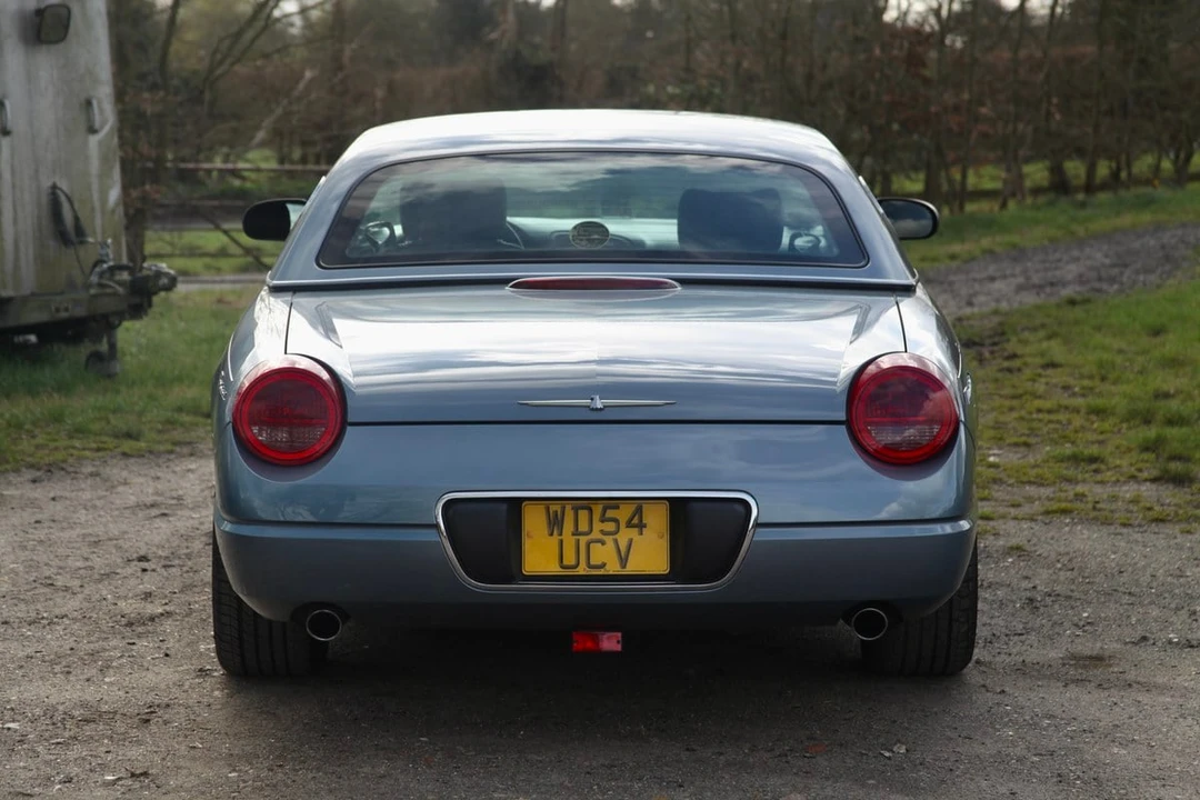 2005 Ford Thunderbird 11th Gen - Image 20 of 30