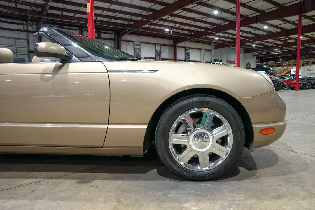 2005 Ford Thunderbird 11th Gen - Image 11 of 31