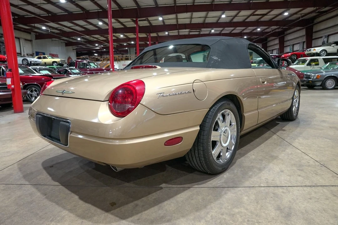 2005 Ford Thunderbird 11th Gen - Image 24 of 31