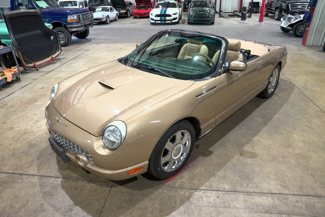 2005 Ford Thunderbird 11th Gen - Image 15 of 31