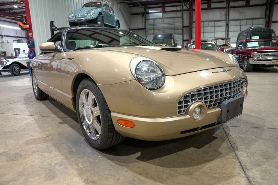 2005 Ford Thunderbird 11th Gen - Image 26 of 31