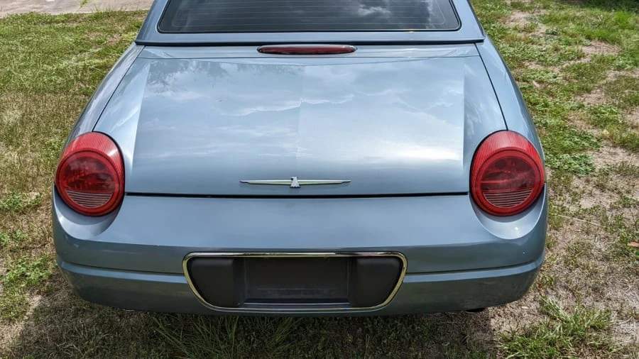 2005 Ford Thunderbird 11th Gen - Image 3 of 10