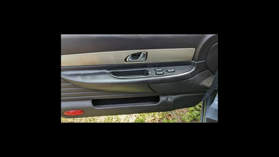 2005 Ford Thunderbird 11th Gen - Image 5 of 10