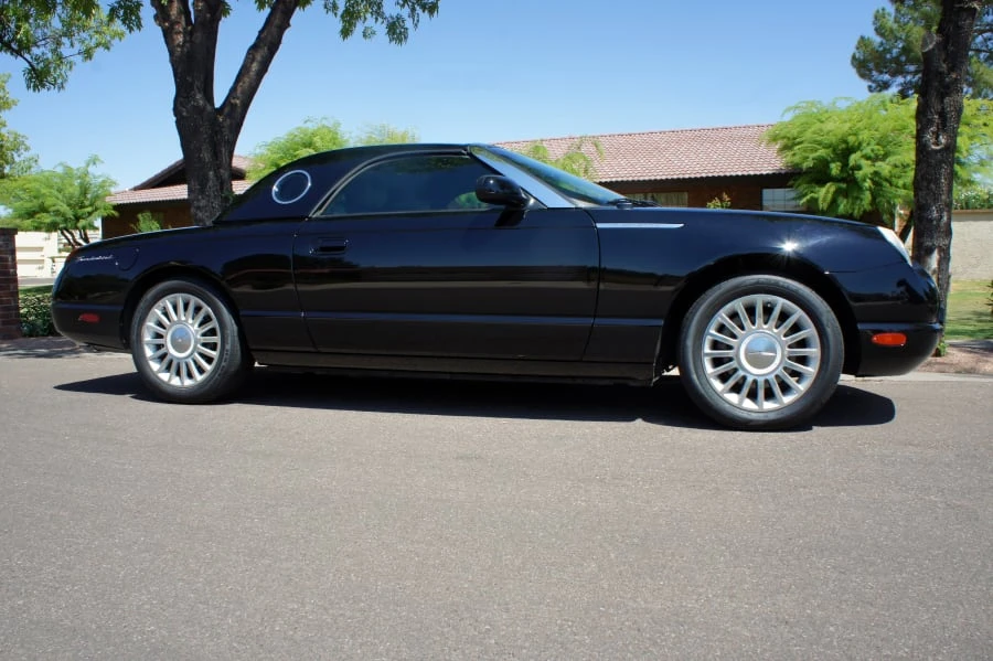 2005 Ford Thunderbird 11th Gen - Image 2 of 7